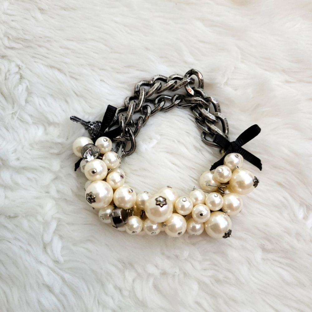 Bracelet/Pearl Charm